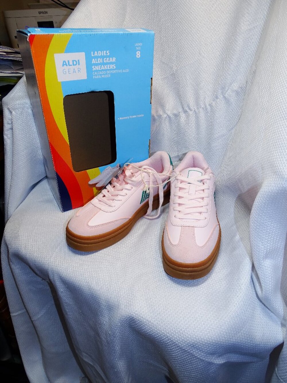 Ladies Limited Edition Aldi Gear Pink Sneakers. Size 8